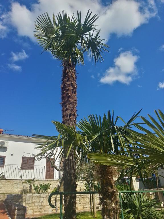 Villa Lara Karojba Pokoj fotografie